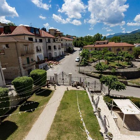 Palazzo Vittoli - Irpinia Apartment Castelfranci Bagian luar foto