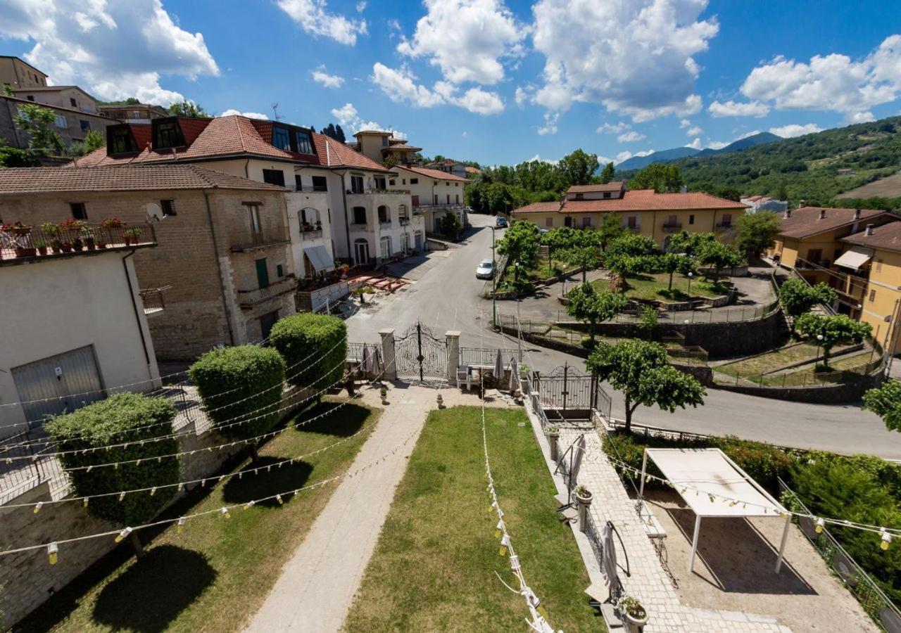 Palazzo Vittoli - Irpinia Apartment Castelfranci Bagian luar foto