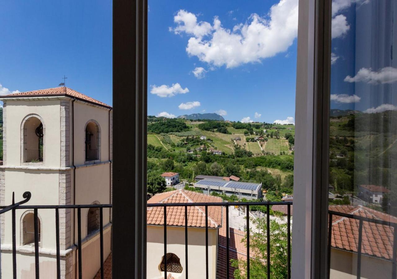 Palazzo Vittoli - Irpinia Apartment Castelfranci Bagian luar foto