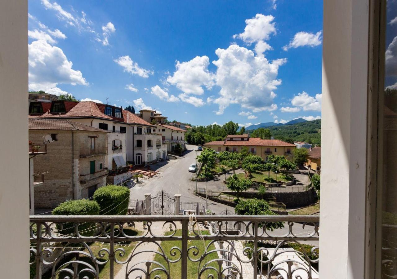 Palazzo Vittoli - Irpinia Apartment Castelfranci Bagian luar foto