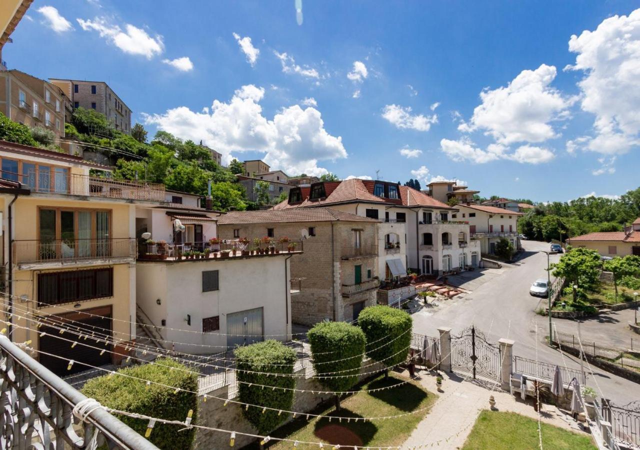Palazzo Vittoli - Irpinia Apartment Castelfranci Bagian luar foto